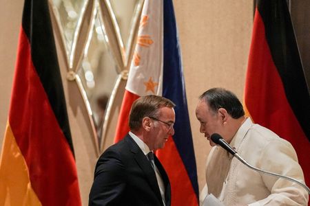 独・フィリピン国防相が会談、年内に防衛協力協定を締結へ