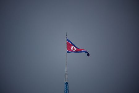 北朝鮮が複数の弾道ミサイル、韓国軍発表　日本のＥＥＺ外に落下か