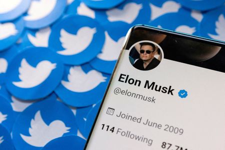 マスク氏、ツイッター暫定ＣＥＯ就任へ　買収に向け71億ドル確保