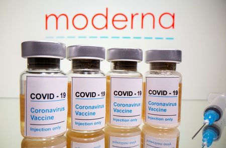 モデルナのワクチン、投与量半減の可否判断に2カ月かかる可能性