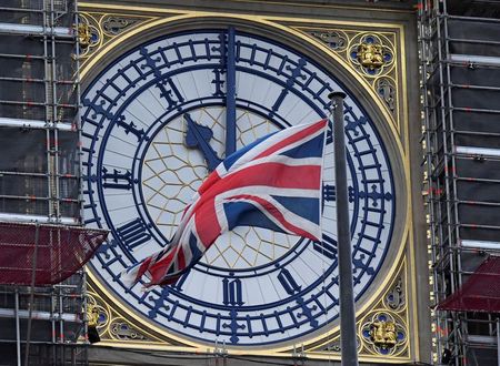 英イングランドでオミクロン株の市中感染確認＝保健相