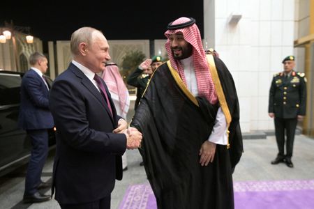 プーチン大統領、サウジ皇太子に謝意　米ロの身柄交換支援で