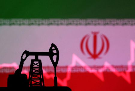 ＯＰＥＣ加盟国に結束要請、議長国イラン大統領　米強硬方針再開で