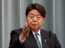 石破内閣の集合写真、「軽微な編集処理行った」＝林官房長官