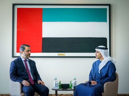 ＵＡＥ・シリア両外相、「兄弟的」関係の強化協議