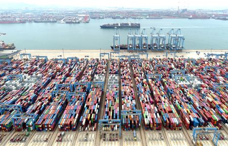 中国人民元建て輸出、1─2月は前年比10.3％増　輸入6.7％増