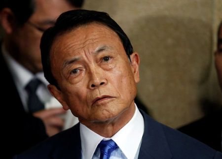 健全化目標、直ちに見直す必要ないが腰を据えた議論必要＝麻生財務相