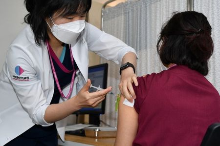 韓国、コロナワクチン接種と死亡例に関連は見つからず