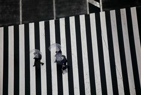 焦点：オミクロン株かく乱要因、年明け以降の日本経済　賃上げにも影