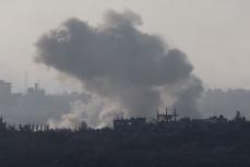 ガザ中部の難民キャンプに空爆、少なくとも18人死亡＝パレスチナ当局
