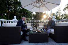 インド首相、5年ぶり訪ロ　プーチン大統領公邸で非公式会談