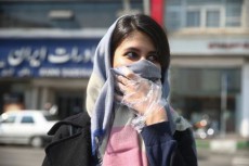 イラン、新型ウイルス感染増続く　拡大防止へ囚人7万人一時釈放