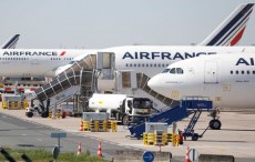 仏政府、150億ユーロの航空産業支援策を発表