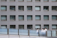 東京のコロナ新規感染224人、過去最多も政府は緊急事態否定