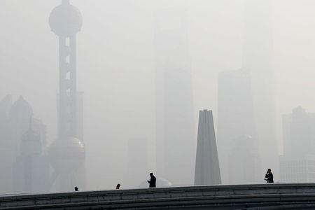 大気汚染、北京・上海に死者4.9万人と230億ドルの経済損失＝研究