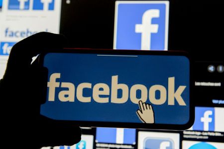 米フェイスブック、ワクチン全般に関する虚偽情報を削除へ