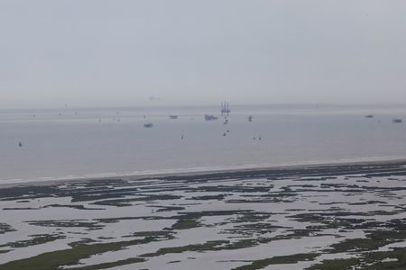 米メキシコ湾岸の石油施設から作業員退避、熱帯暴風雨接近へ