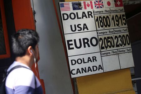 ドルが対円・スイスフランで急反発、刺激策期待で＝ＮＹ市場