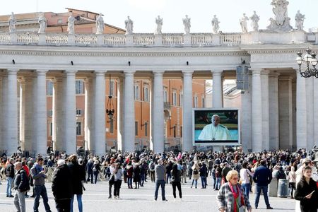 バチカン、サンピエトロ大聖堂を閉鎖　新型コロナで