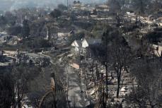 米当局、カリフォルニア州の山火事で公衆衛生緊急事態を宣言