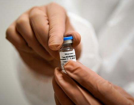 ロシア国産コロナワクチンの有効性は「92％」、中国も治験順調と
