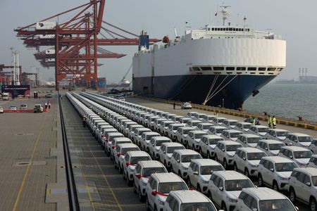 中国自動車販売、2月は前年比365％増　11カ月連続プラス