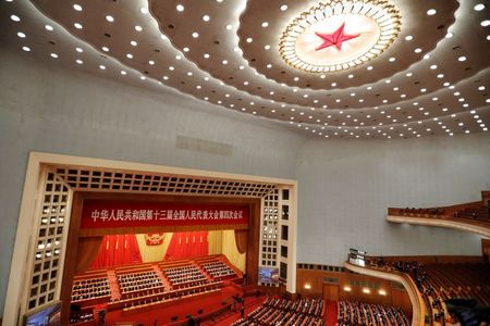 中国全人代、香港選挙制度改革に関する決定を承認　民主派を排除