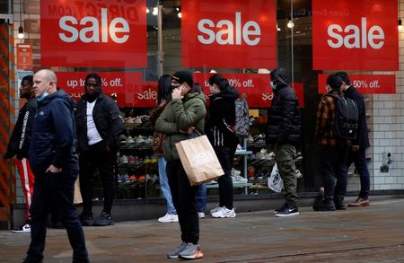 4月の英小売売上高、衣料が好調　コロナ規制緩和で外出増え