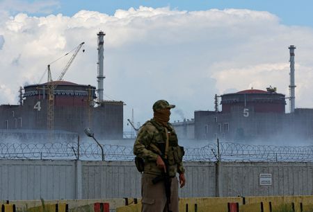 ザポロジエ原発に再度砲撃、ロ・ウクライナ双方が相手を非難