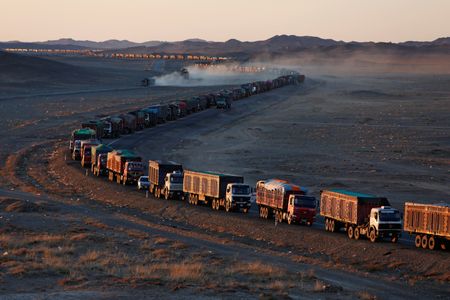 モンゴル、24年の対中石炭輸出は前年比横ばい　物流が課題