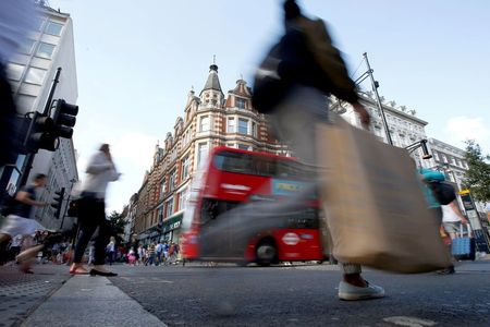 英小売売上高、9月はさらに伸び鈍化　燃料懸念が影響＝業界団体