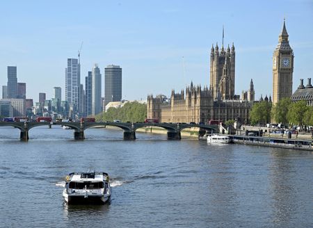 英議会調査員、中国のスパイ容疑を否定　「全くの無実」