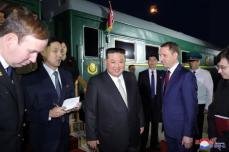 北朝鮮の金総書記がロシア到着、「両国関係の戦略的重要性示す」