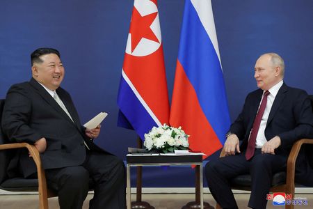 北朝鮮の金氏、プーチン氏と書簡　「帝国主義者」への勝利祈願