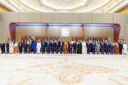 サウジなどイスラム諸国、ガザ戦争即時終結求める　臨時首脳会議