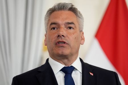 オーストリア、9月29日に総選挙実施へ　極右が優勢