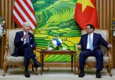 ベトナムとの関係格上げ、対中国の「冷戦」意味せず＝米高官