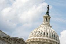 米下院、予算法案審議巡る採決を延期　政府機関に閉鎖リスク