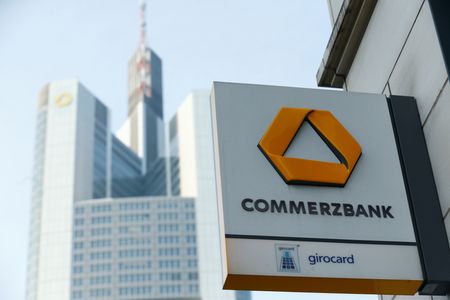 独連銀総裁「強い銀行必要」、ウニクレディトとコメルツ銀念頭に