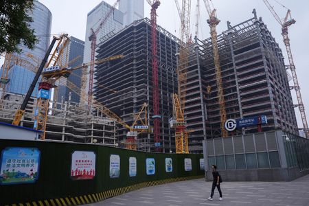 中国、景気テコ入れへ国債発行「大幅増」　国有銀の資本強化