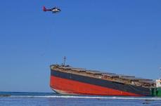 モーリシャス座礁の長鋪汽船、賠償は「法に基づき誠意持って対応」