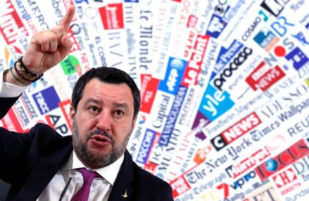 イタリア「同盟」党首、穏健なイメージ打ち出す　「極右」を否定