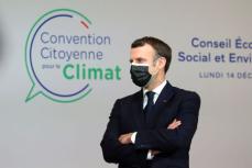 仏大統領、気候変動の憲法盛り込みで国民投票を確約