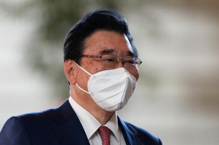 景気緩やかに持ち直し、必要な対応躊躇せず＝後藤経済財政相