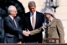 アングル：険しさ増す中東和平、歴史的なオスロ合意から30年