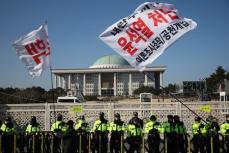 韓国国会、尹大統領の弾劾訴追案を可決　与党議員が一部造反