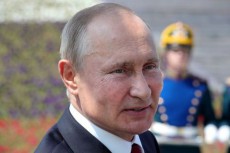 ロシア大統領、改憲案は「基本的価値観を反映」　国民にアピール