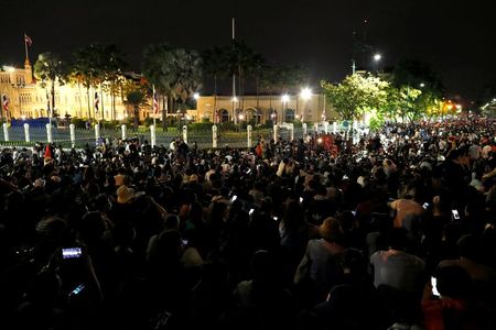 タイ政府、首都のデモ受け集会・報道制限　警察はデモ隊排除