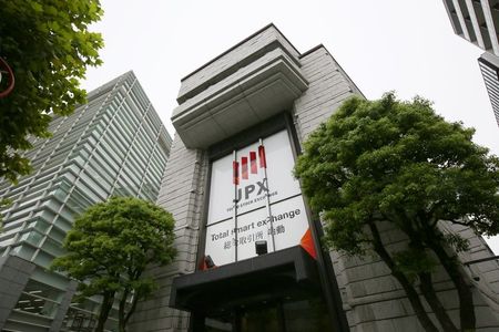 日経平均、30年半ぶり3万円台　財政拡大や金融緩和でカネ余り