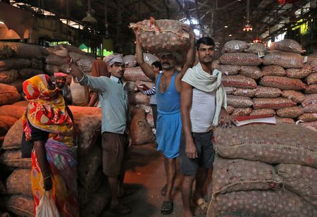 インド卸売物価、10月は前年比＋2.36％　4カ月ぶり高水準